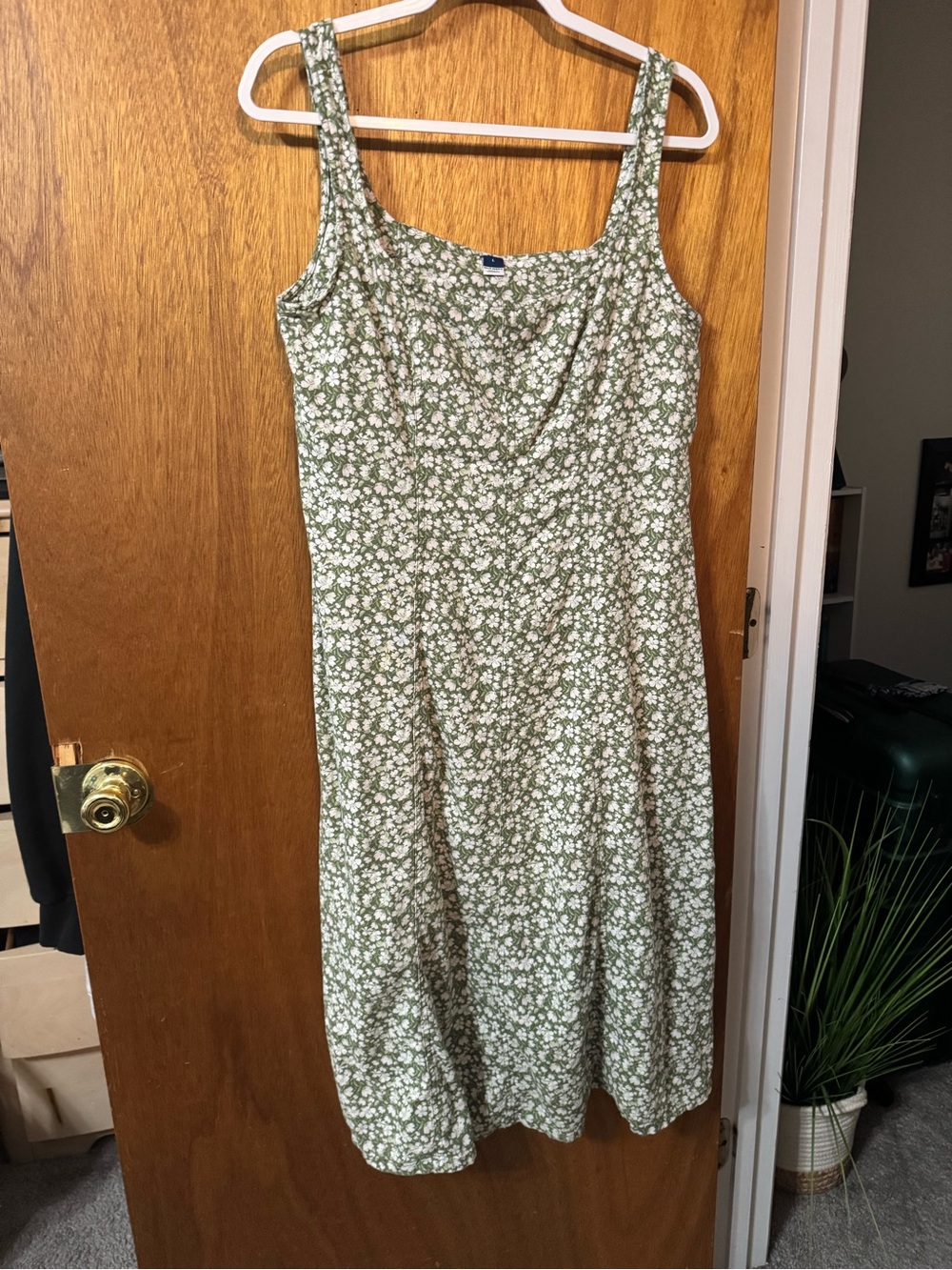 Old Navy Green and White Floral Sundress